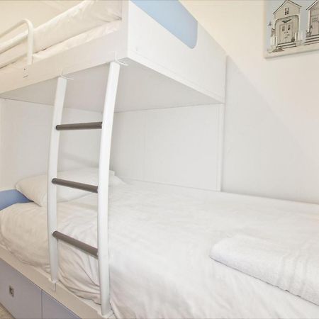 Beautiful Aberdovey Seafront Apartment 2 Aberdyfi Bagian luar foto